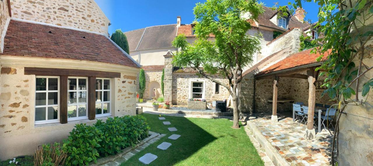 La Maison d'Emilie - Chambres d'hôtes Chaumes-en-Brie Exterior foto